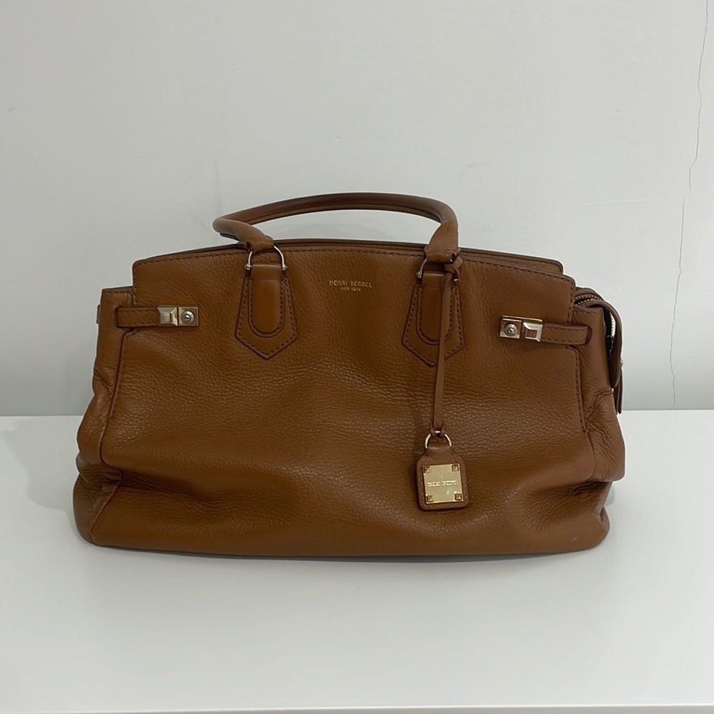 Vintage Henri Bendel tote bag in brown. Lightly used but in wonderful condition.